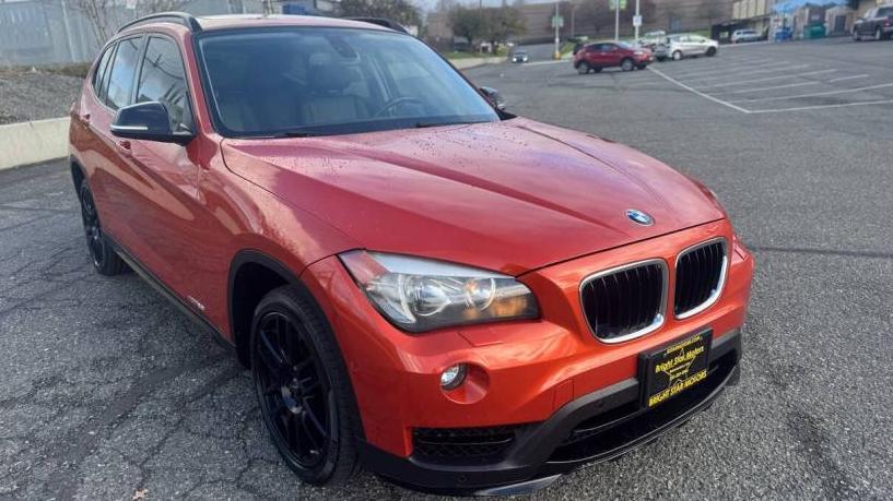 BMW X1 2015 WBAVL1C5XFVY33243 image