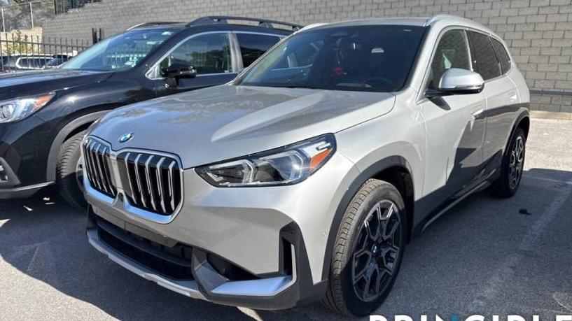 BMW X1 2025 WBX73EF08S5075368 image