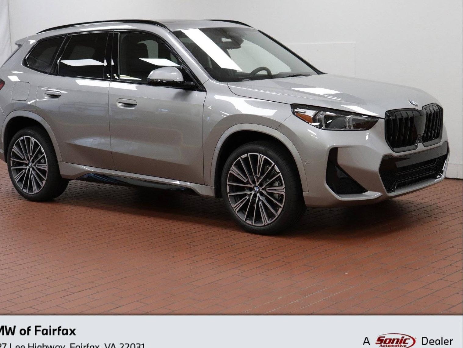 BMW X1 2025 WBX73EF05S5043445 image