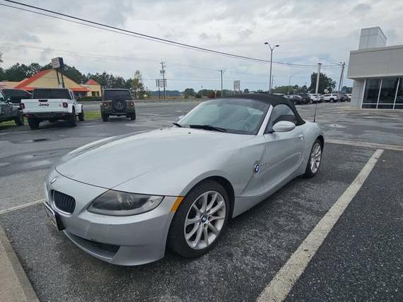 BMW Z4 2008 4USBU335X8LW75560 image