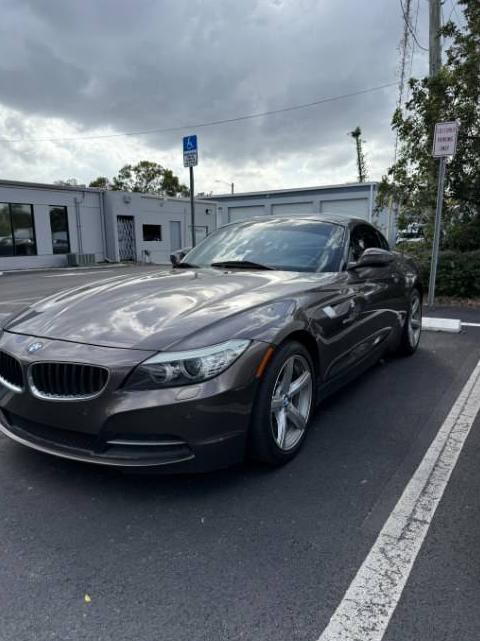 BMW Z4 2011 WBALM5C56BE379675 image