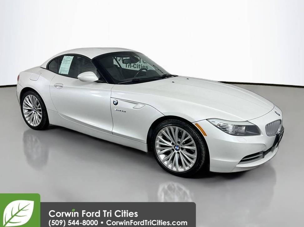 BMW Z4 2013 WBALM7C54DE385540 image