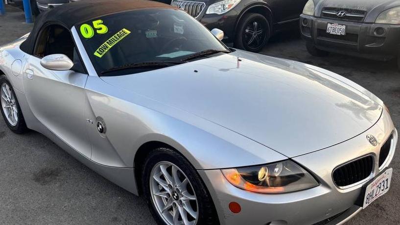 BMW Z4 2005 4USBT33595LS58252 image