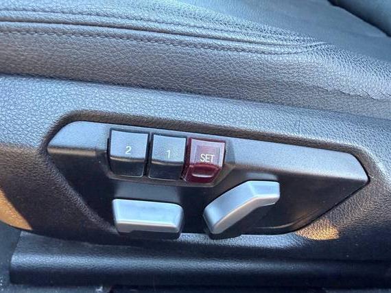 BMW 320I 2017 WBA8E1G37HNU17217 image BMW 320I 2017 WBA8E1G37HNU17217 image