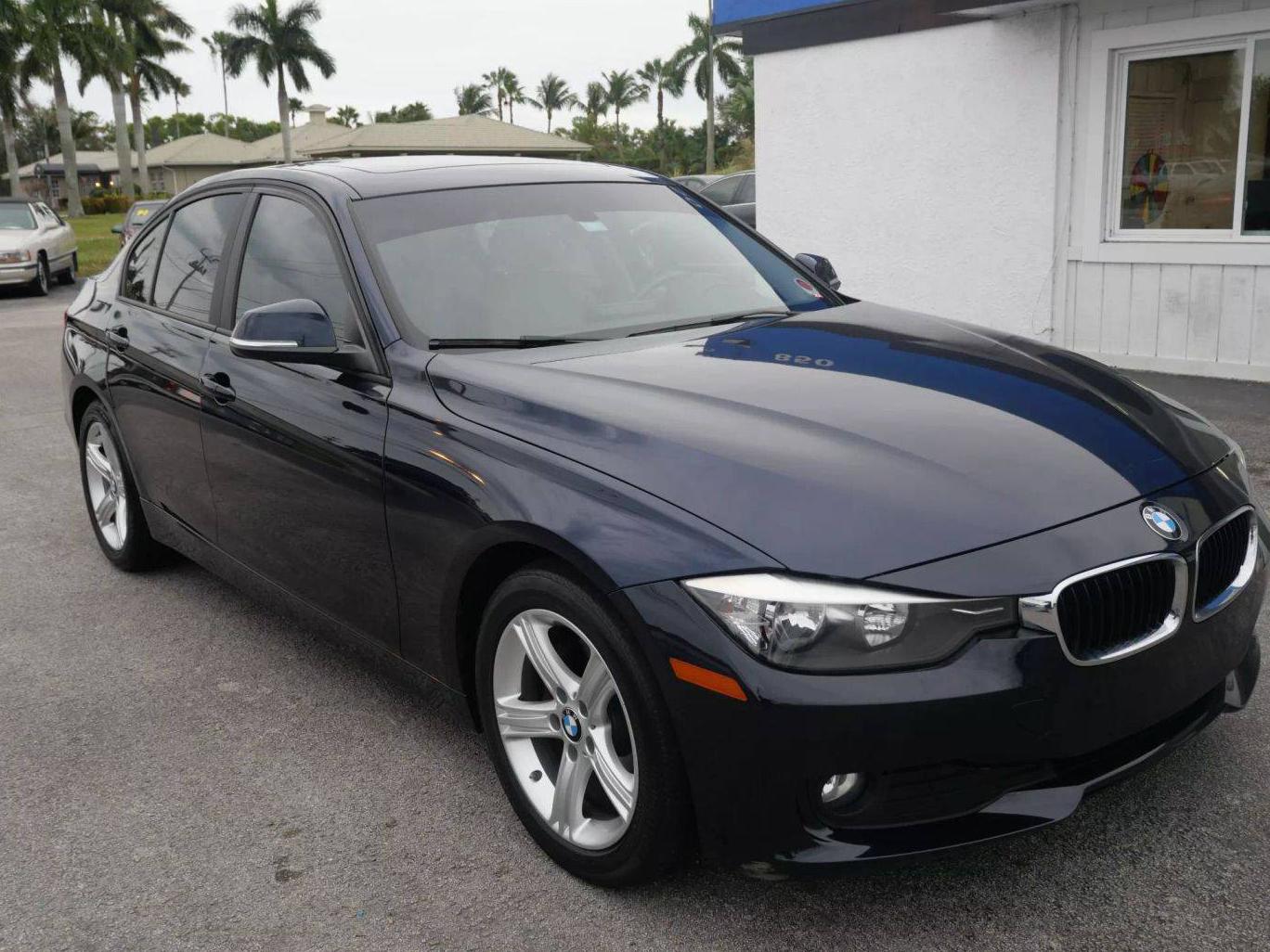 BMW 320I 2014 WBA3B1C51EK132021 image