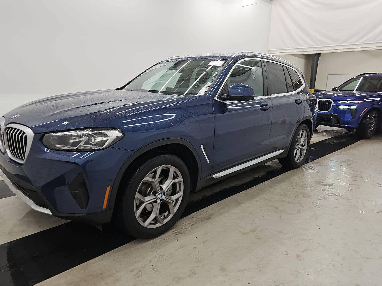 BMW X3 2023 5UX53DP09P9S17772 image