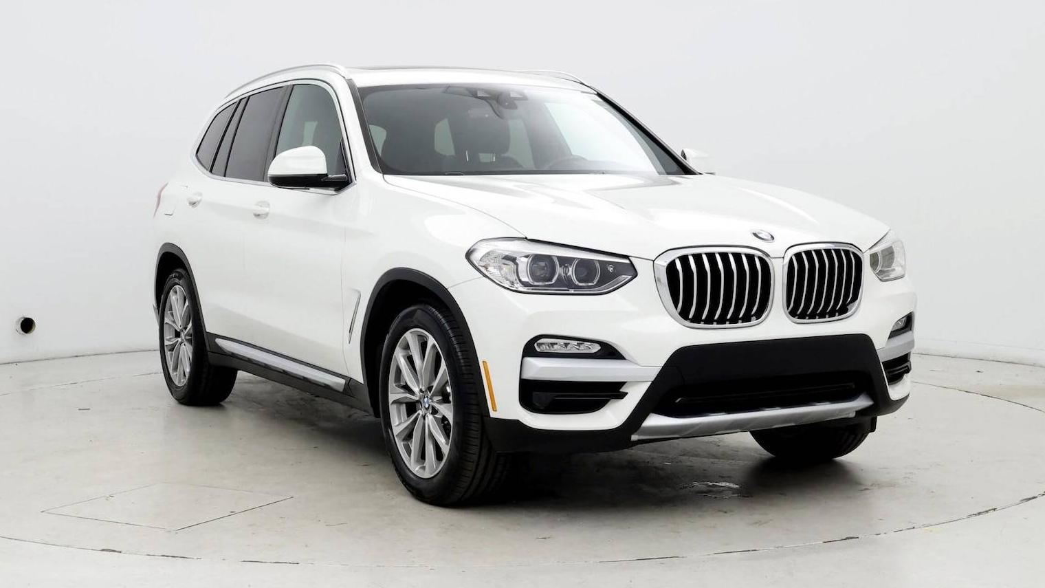 BMW X3 2019 5UXTR7C53KLE98328 image