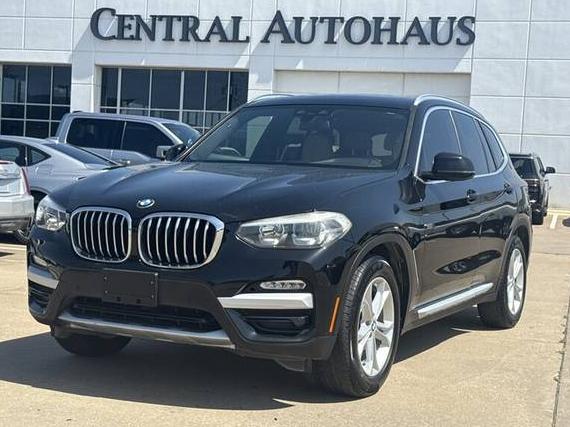 BMW X3 2019 5UXTR7C5XKLE97354 image