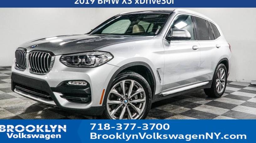 BMW X3 2019 5UXTR9C5XKLR08793 image