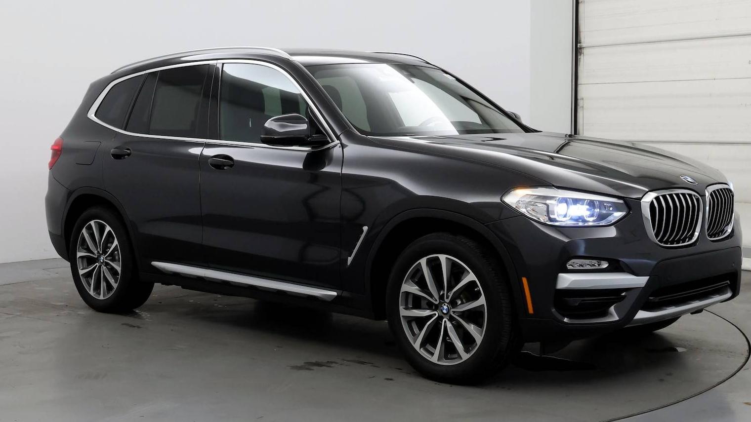 BMW X3 2019 5UXTR9C53KLP97049 image