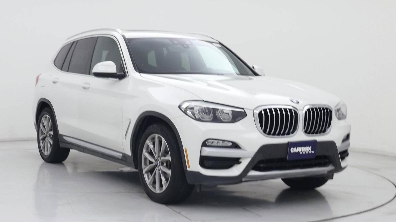 BMW X3 2019 5UXTR7C55KLF36285 image