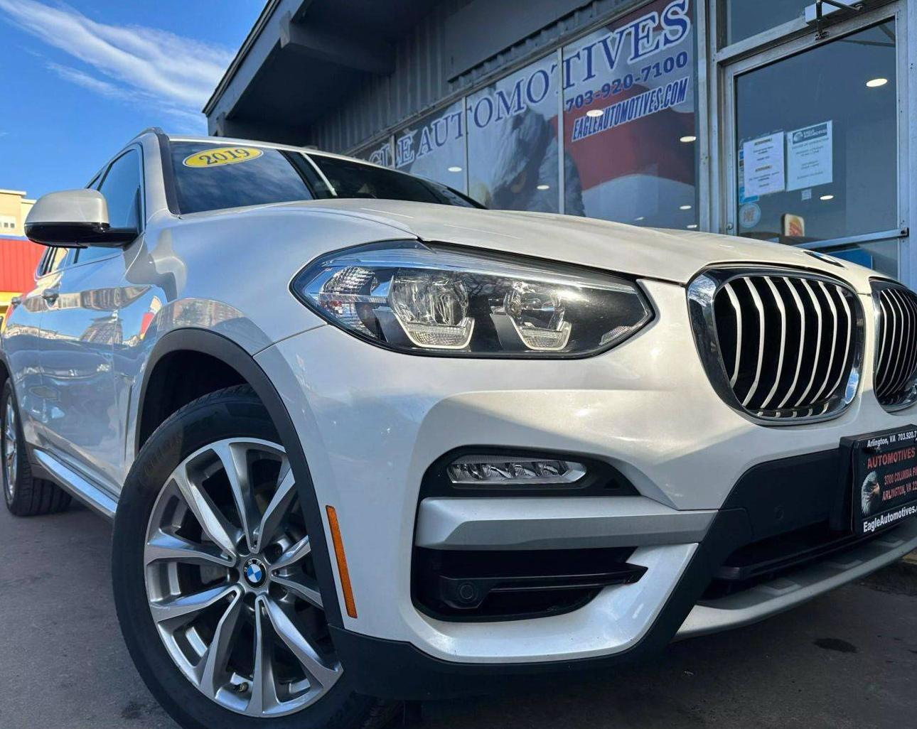 BMW X3 2019 5UXTR9C58KLE21711 image