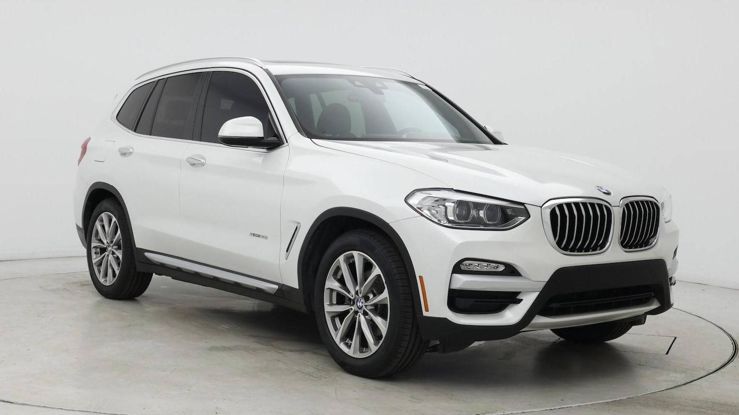 BMW X3 2019 5UXTR7C52KLF34123 image