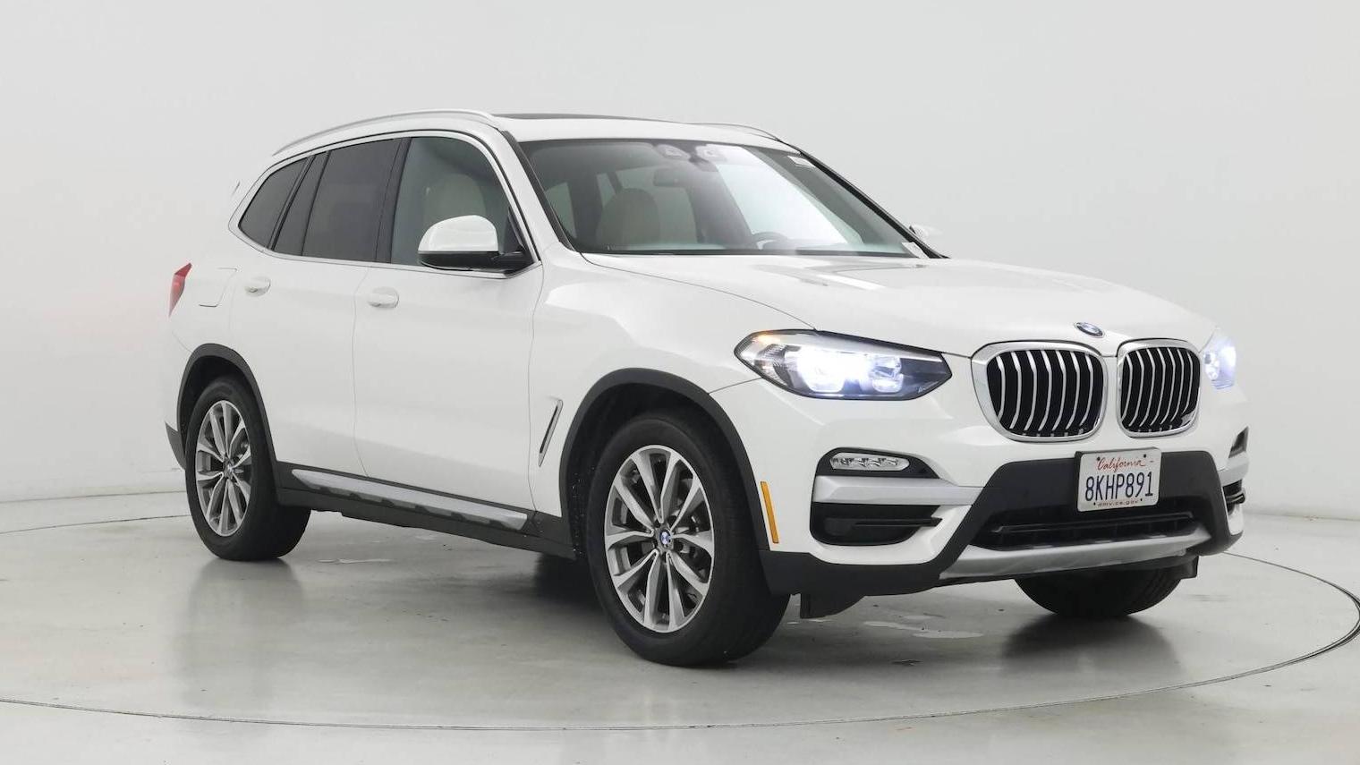 BMW X3 2019 5UXTR7C57KLR46647 image