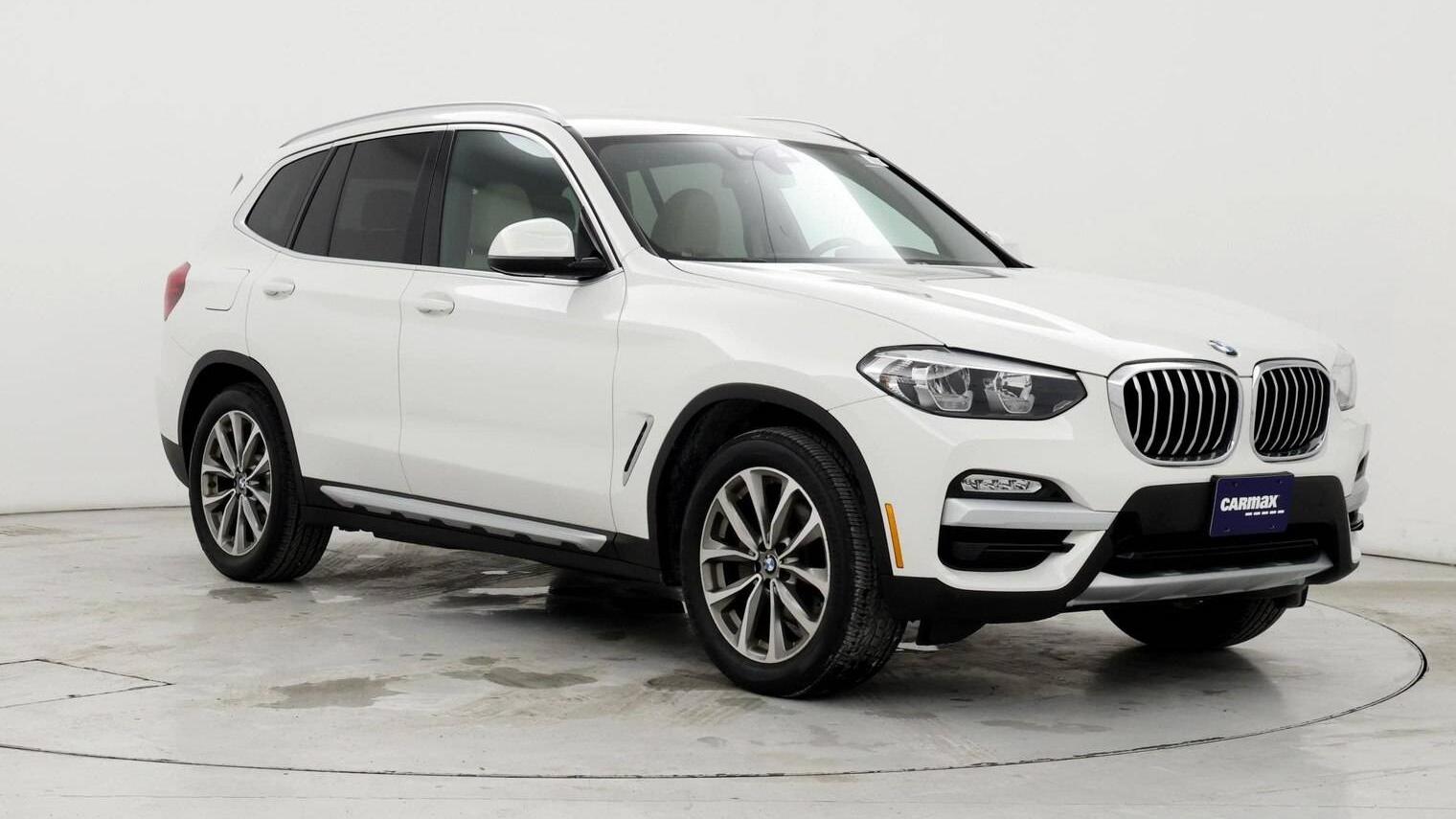 BMW X3 2019 5UXTR9C56KLE16118 image