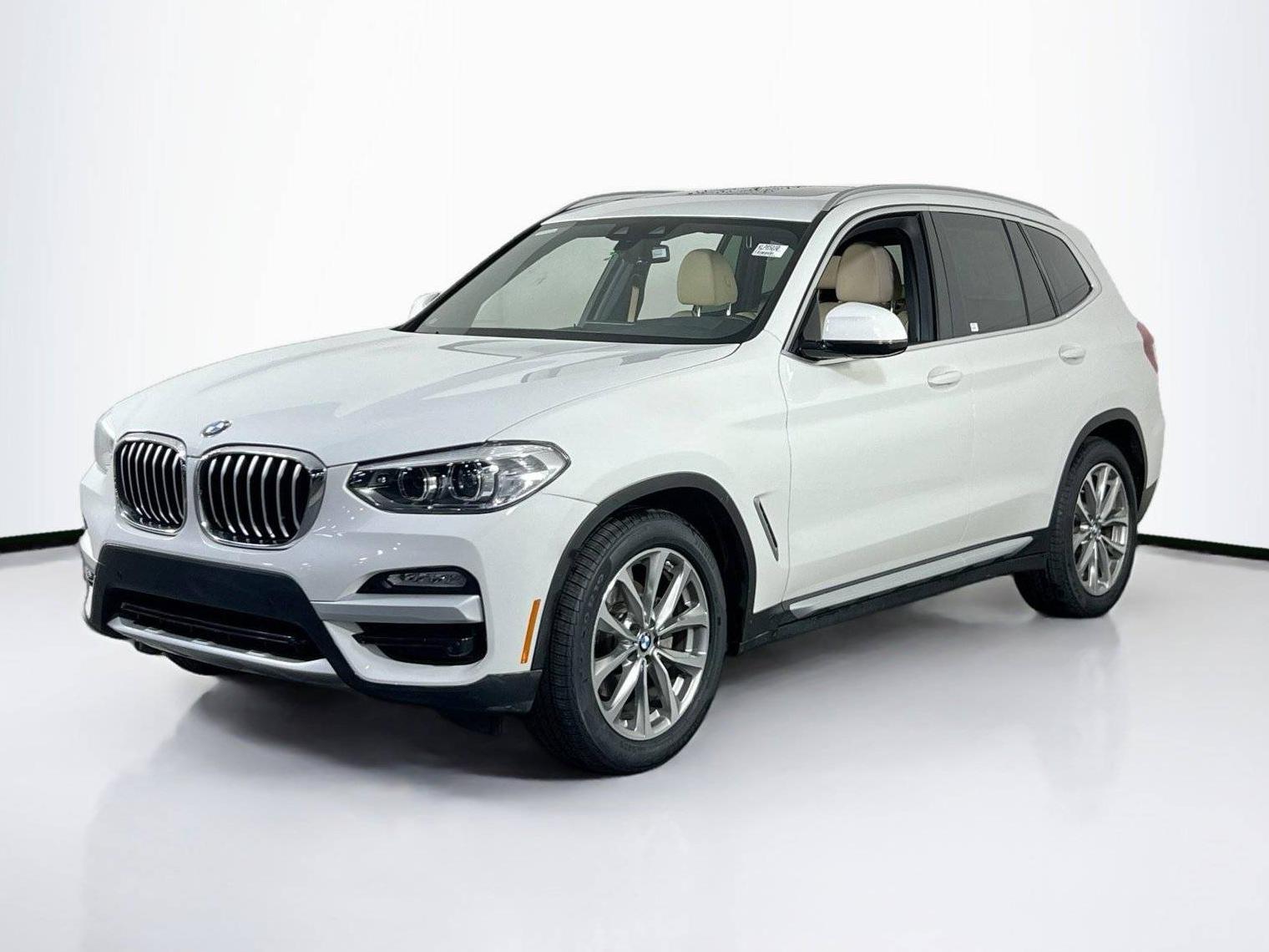 BMW X3 2019 5UXTR9C5XKLP85030 image