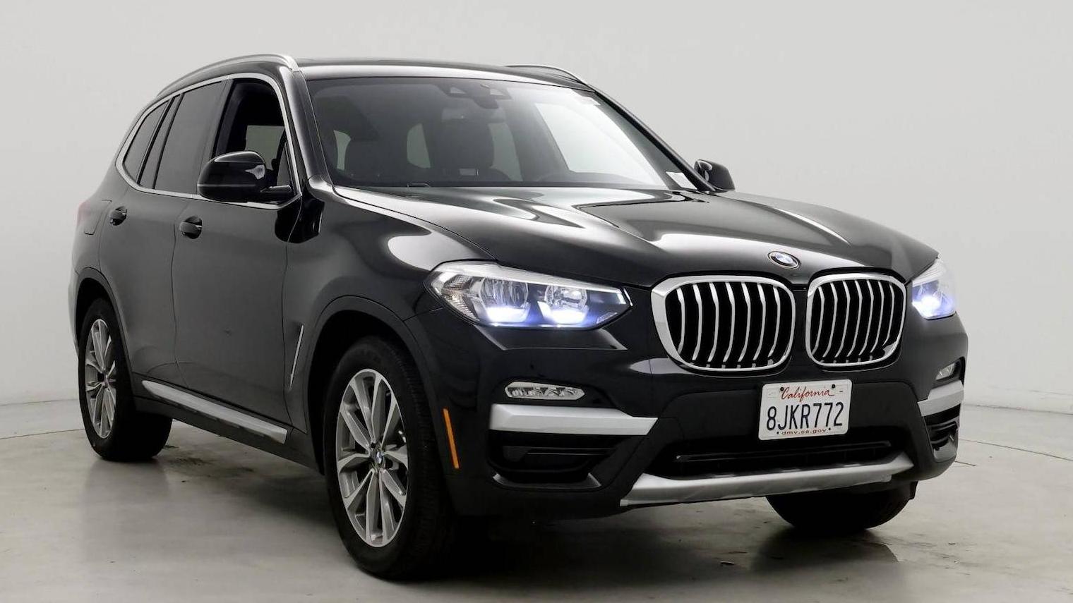 BMW X3 2019 5UXTR7C54KLR44967 image