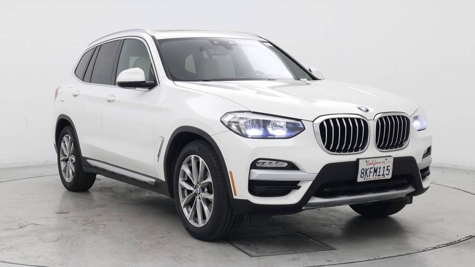 BMW X3 2019 5UXTR7C56KLR38586 image