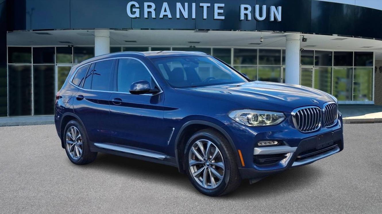 BMW X3 2019 5UXTR9C5XKLE12427 image