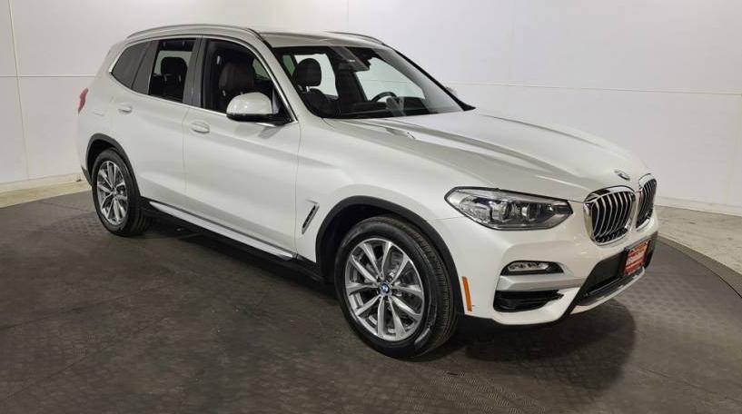 BMW X3 2019 5UXTR9C50KLP77129 image