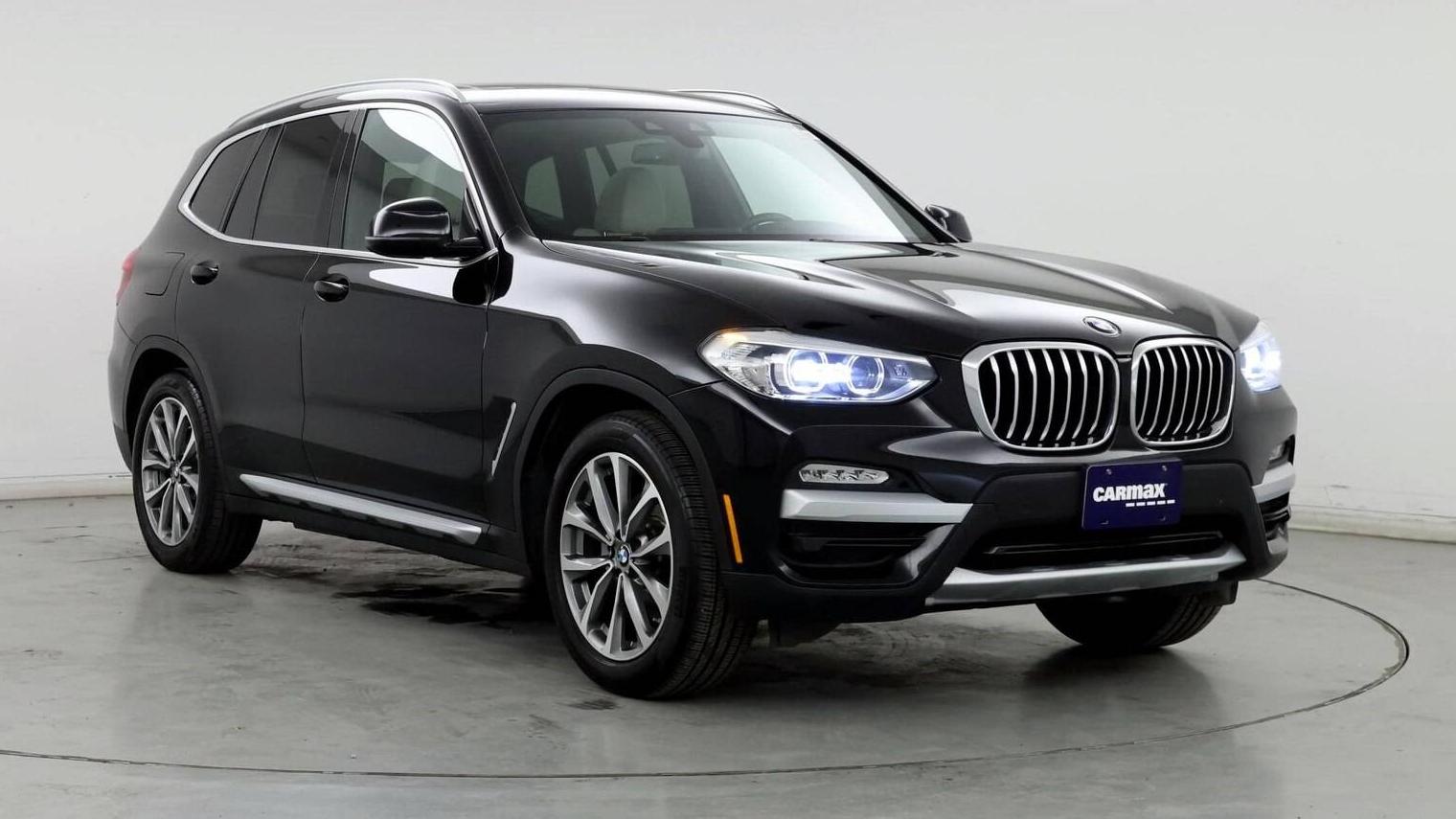 BMW X3 2019 5UXTR9C54KLD97245 image