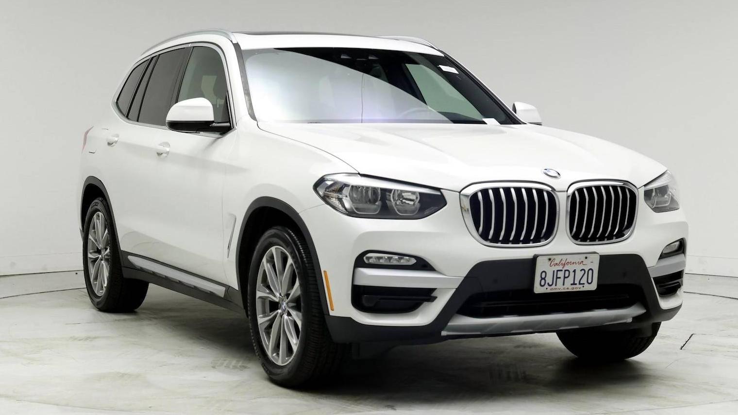 BMW X3 2019 5UXTR7C53KLR39789 image