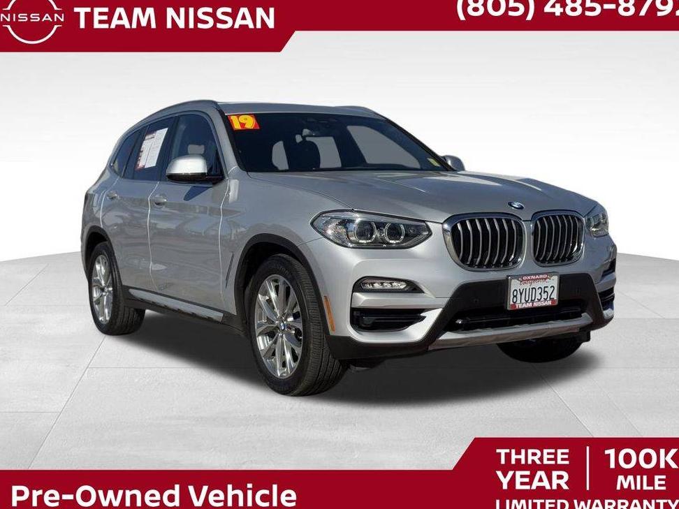 BMW X3 2019 5UXTR7C53KLF26824 image