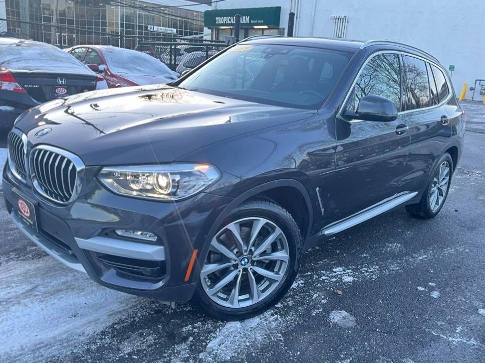 BMW X3 2019 5UXTR9C54KLD93910 image