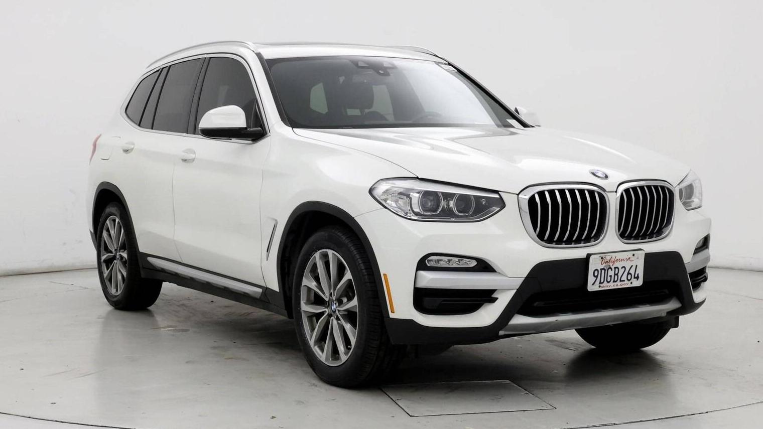 BMW X3 2019 5UXTR9C57KLR07925 image