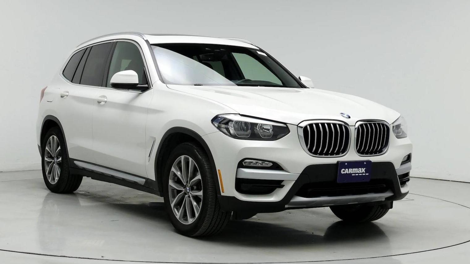 BMW X3 2019 5UXTR9C54KLD98881 image