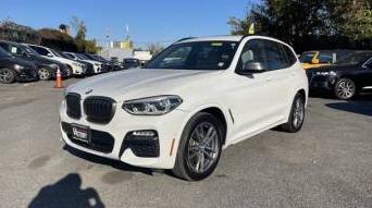 BMW X3 2018 5UXTS3C5XJ0Y94752 image