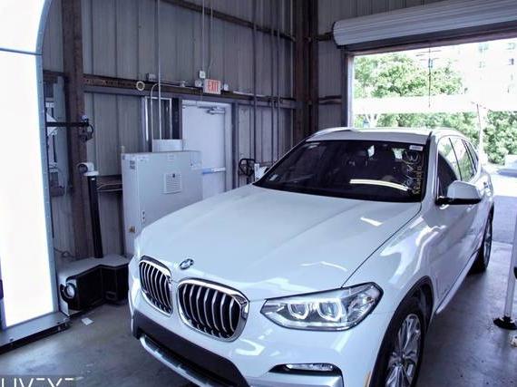 BMW X3 2018 5UXTR9C50JLC72595 image