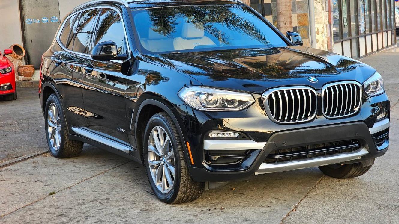 BMW X3 2018 5UXTR9C53JLC80027 image