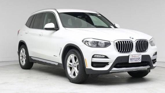 BMW X3 2018 5UXTR9C51JLC77126 image
