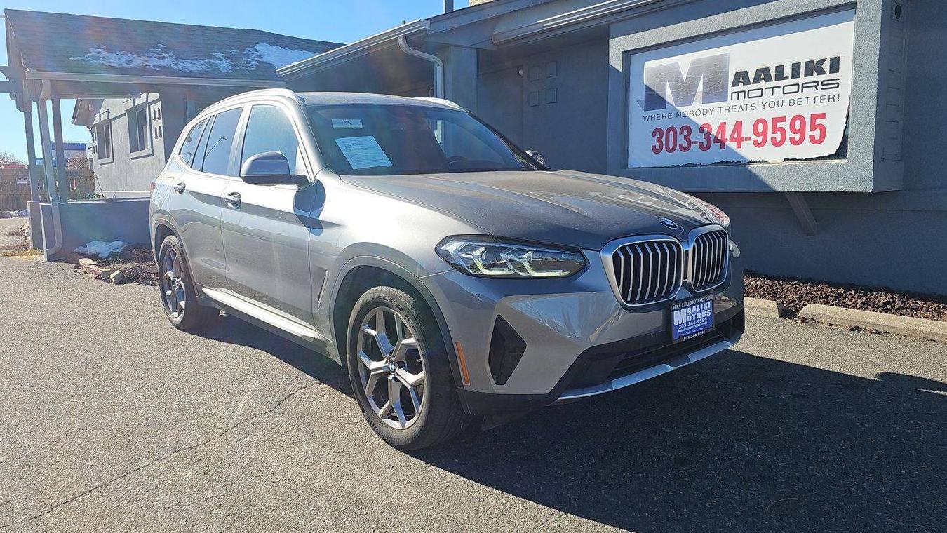 BMW X3 2024 5UX53DP03R9U18392 image