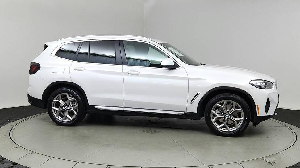 BMW X3 2024 5UX53DP02R9V31721 image