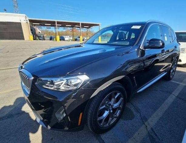 BMW X3 2022 5UX43DP0XN9M16936 image