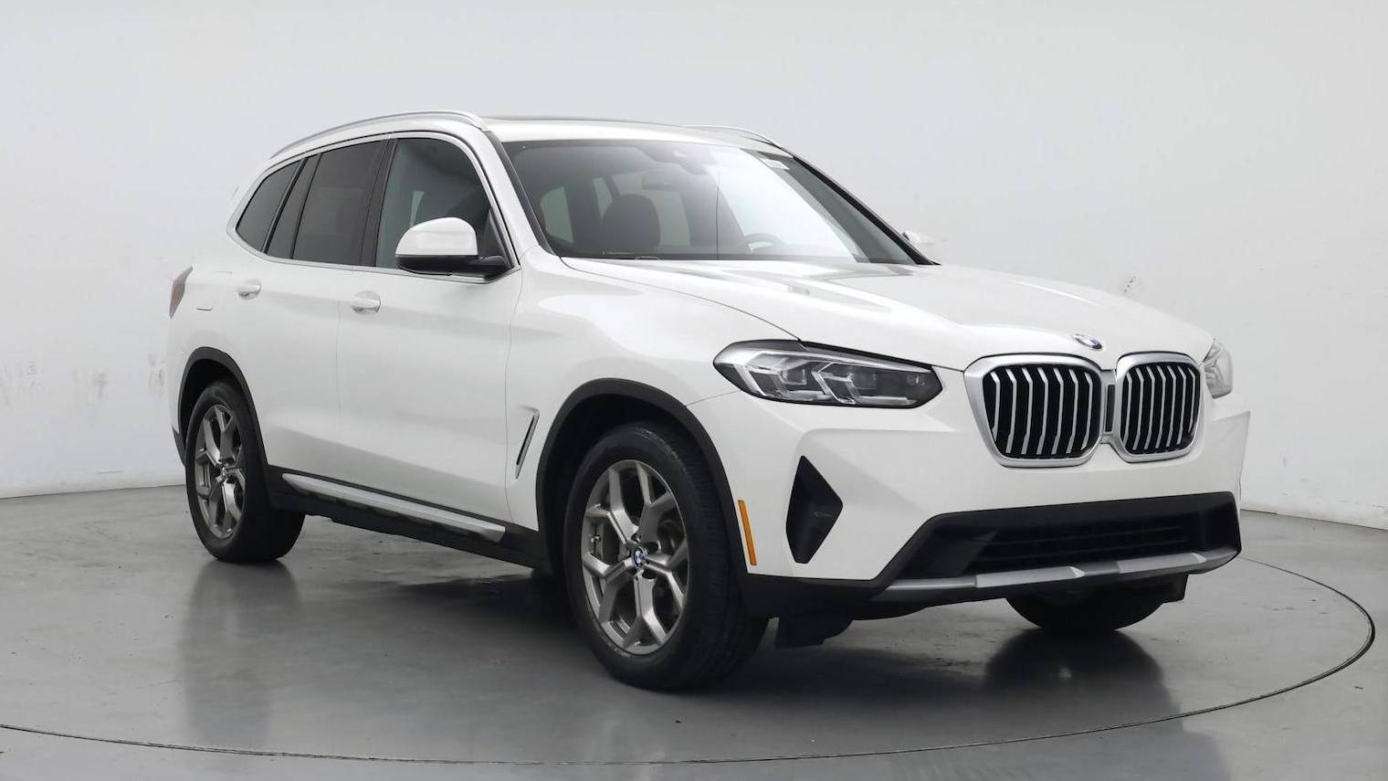 BMW X3 2022 5UX43DP09N9K23855 image