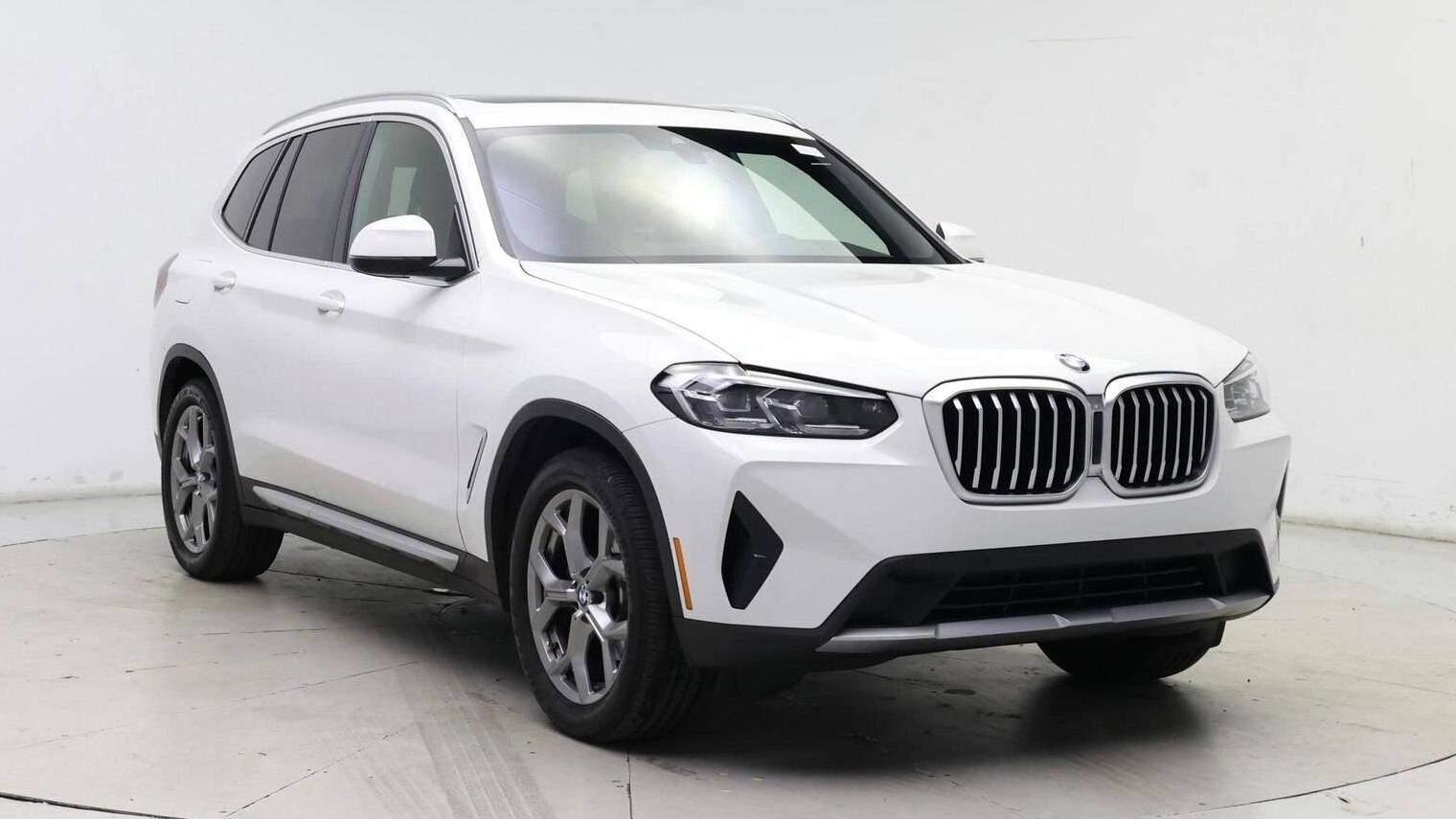 BMW X3 2022 5UX53DP0XN9L79942 image