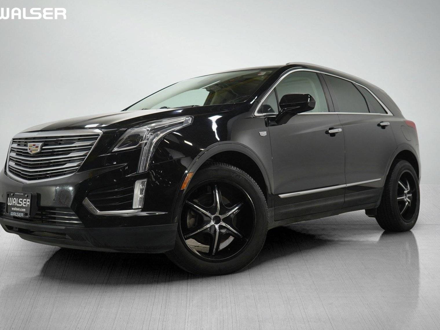 CADILLAC XT5 2018 1GYKNERS6JZ230175 image