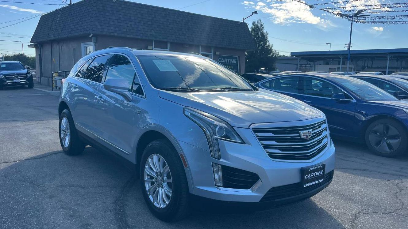 CADILLAC XT5 2017 1GYKNARS1HZ322345 image