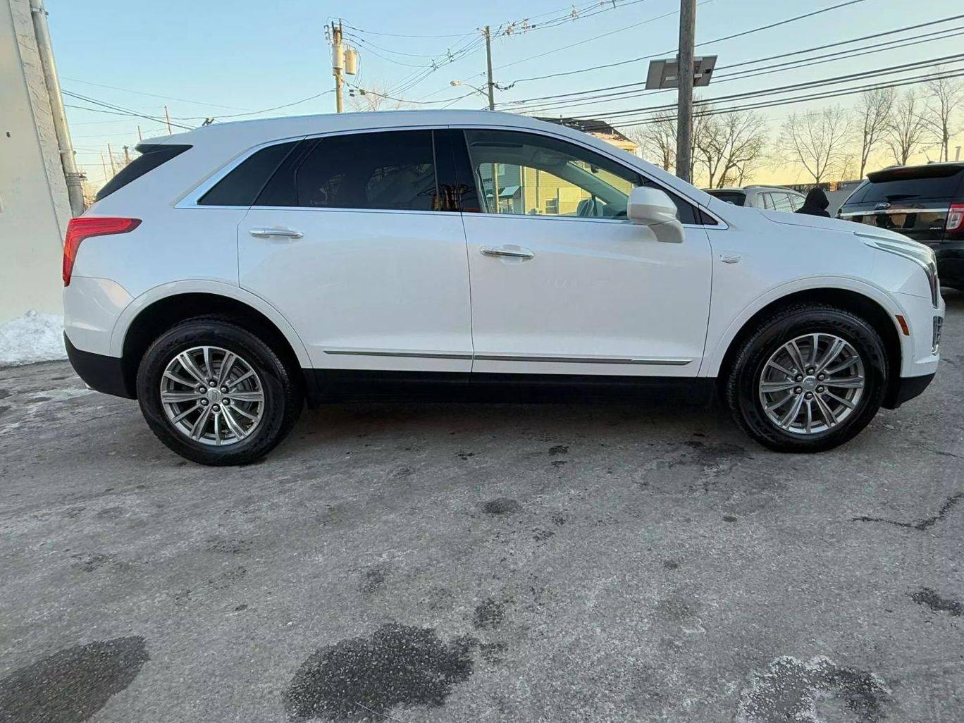 CADILLAC XT5 2017 1GYKNDRS6HZ252620 image