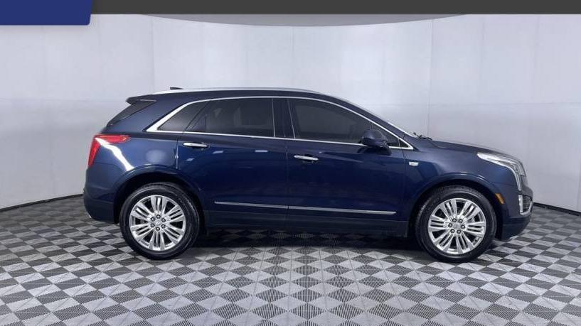 CADILLAC XT5 2017 1GYKNERS2HZ194916 image