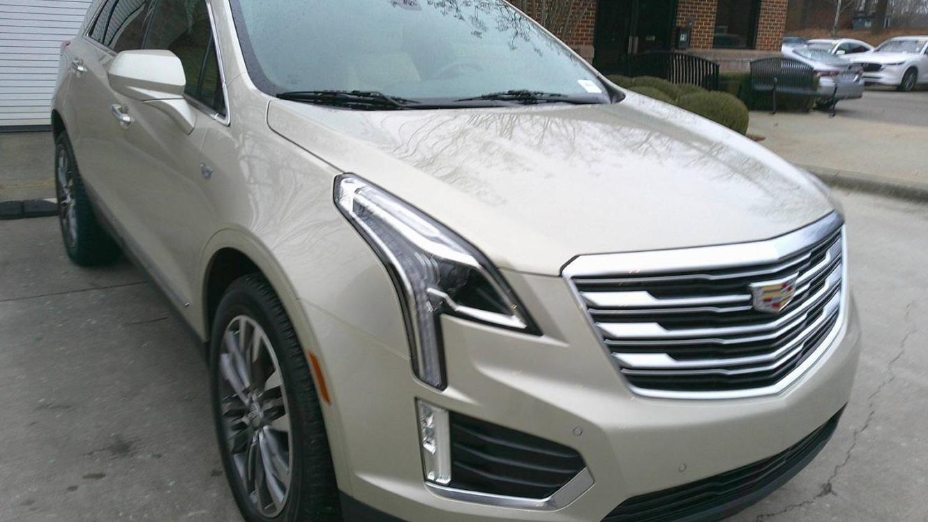 CADILLAC XT5 2017 1GYKNCRS8HZ186890 image