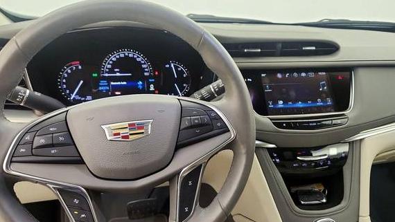 CADILLAC XT5 2017 1GYKNCRS7HZ180109 image
