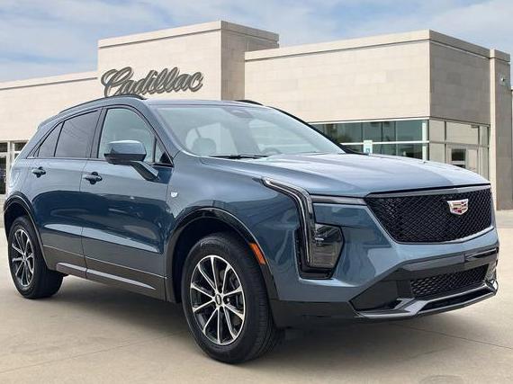 CADILLAC XT4 2025 1GYFZFR42SF158505 image