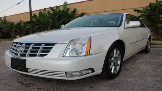 CADILLAC DTS 2011 1G6KD5E63BU120915 image CADILLAC DTS 2011 1G6KD5E63BU120915 image