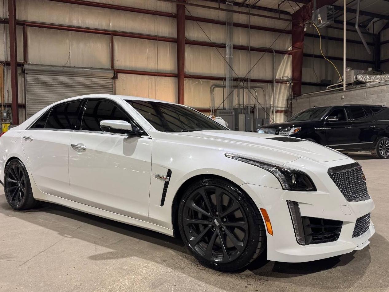 CADILLAC CTS 2019 1G6A15S62K0135051 image