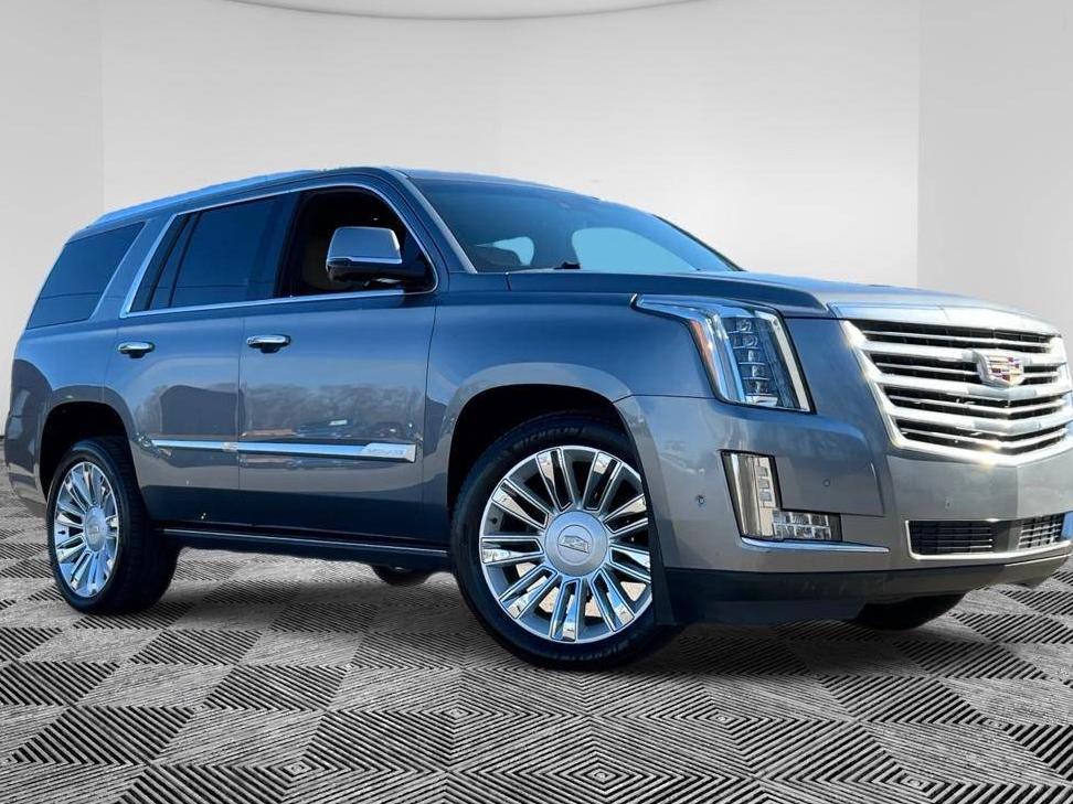 CADILLAC ESCALADE 2019 1GYS4DKJ5KR314715 image