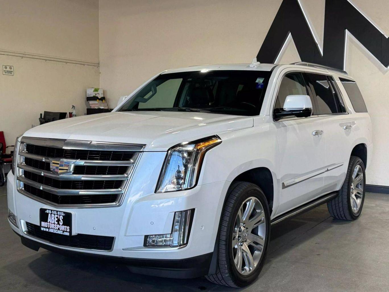 CADILLAC ESCALADE 2017 1GYS3CKJ1HR288393 image